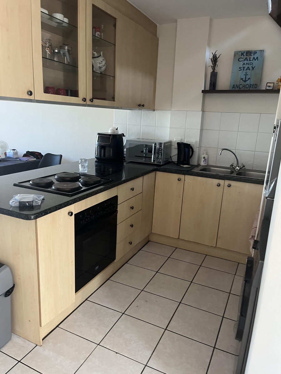 To Let 1 Bedroom Property for Rent in Parklands Western Cape